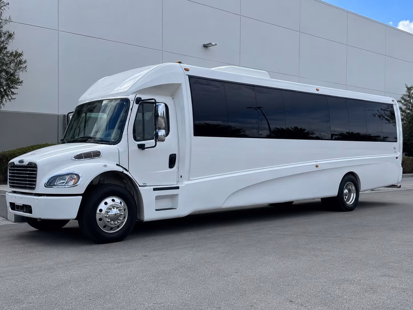 bachelor bachelorette party bus rental