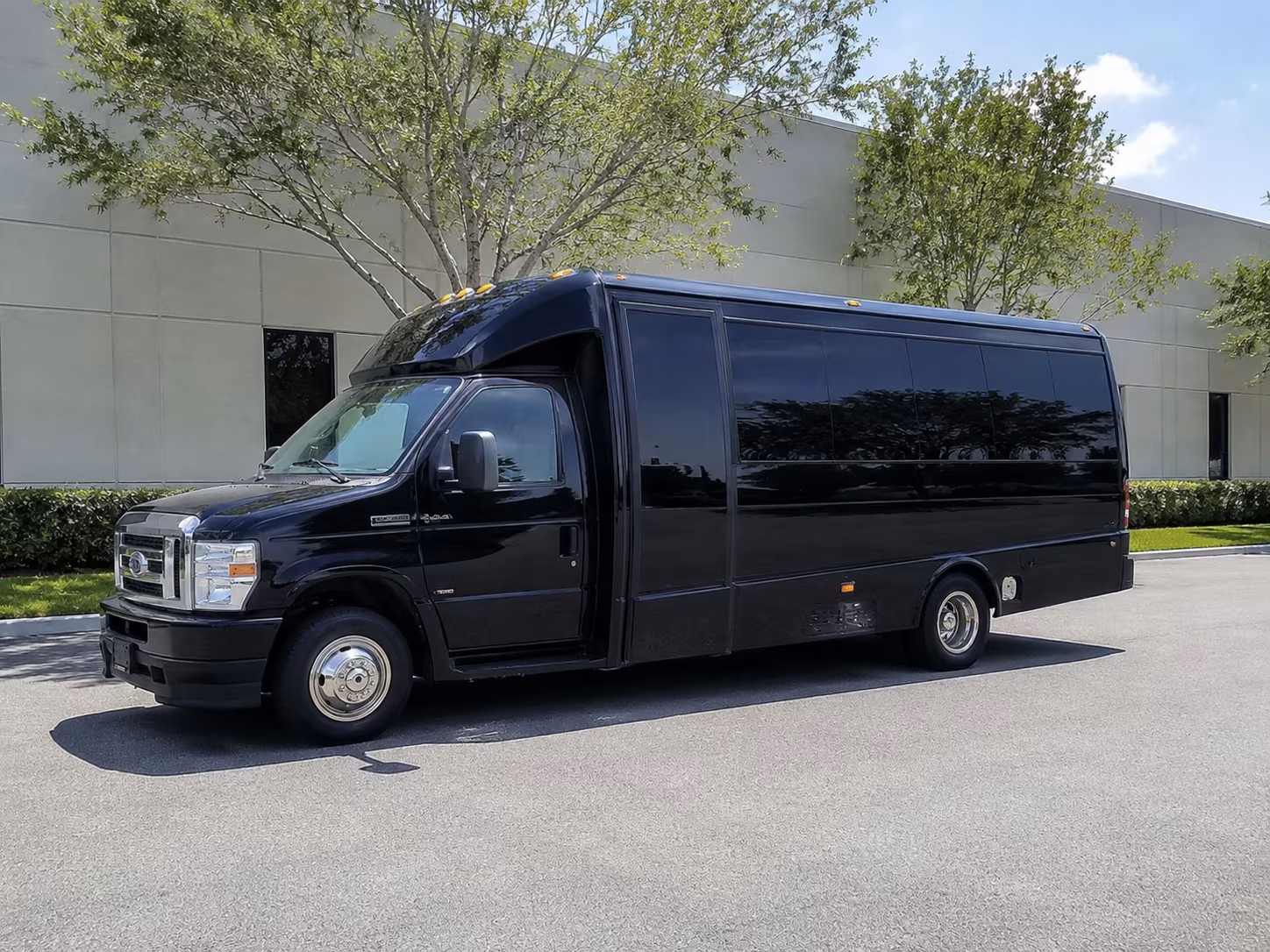 bus rentals for bands and performers traveling through denton