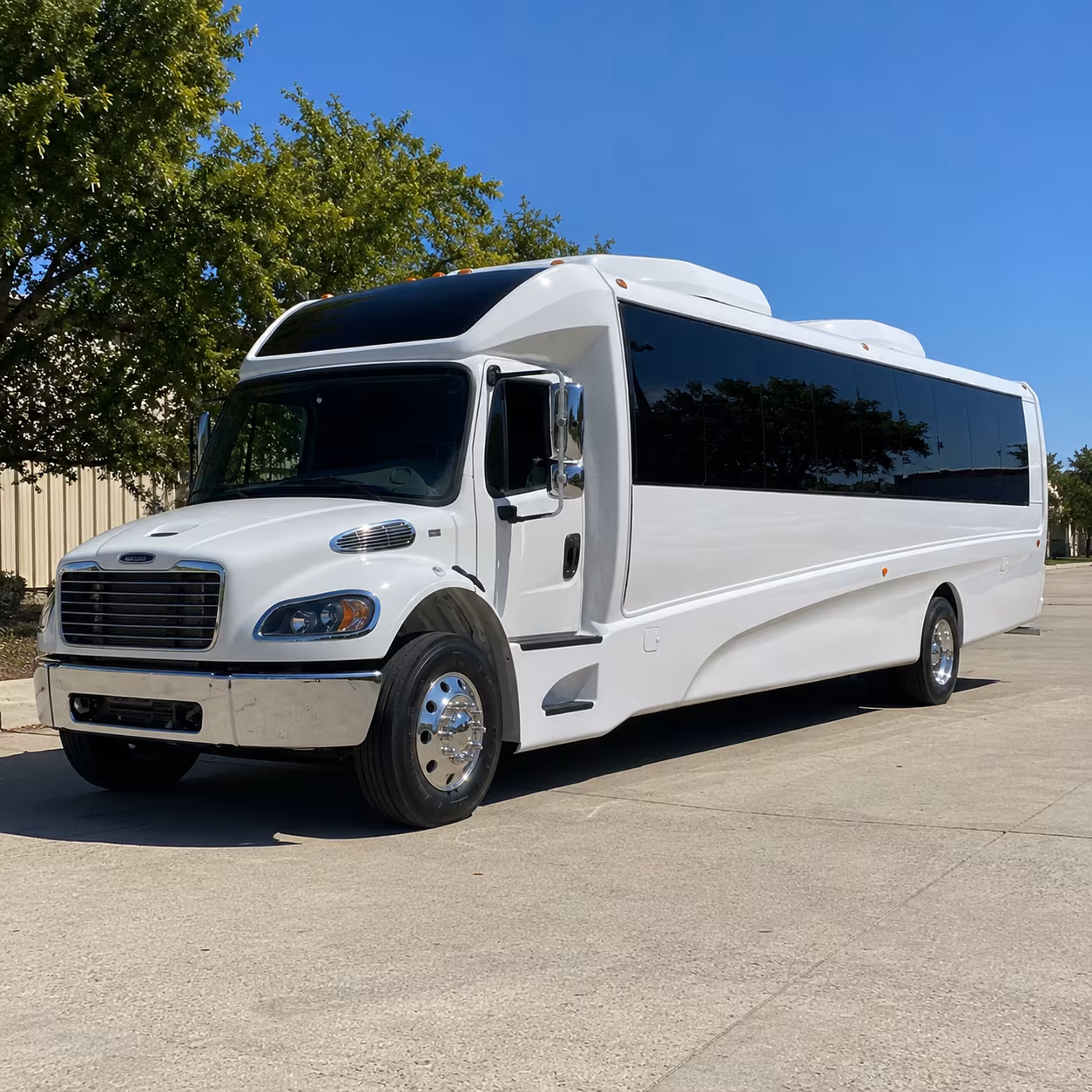 denton 18 passenger minibus